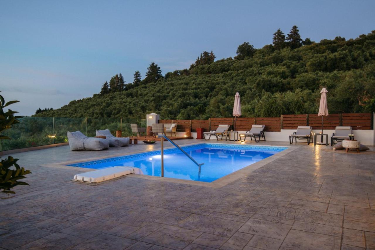 Villa Venia - Cozy Escape With Scenic Sew View, By Zantewize Tragaki Luaran gambar