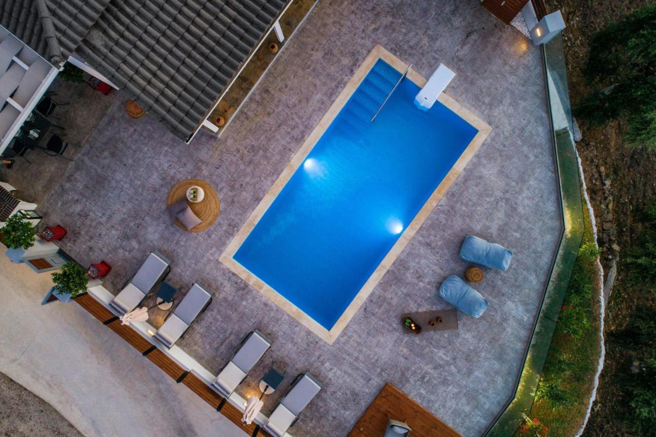 Villa Venia - Cozy Escape With Scenic Sew View, By Zantewize Tragaki Luaran gambar