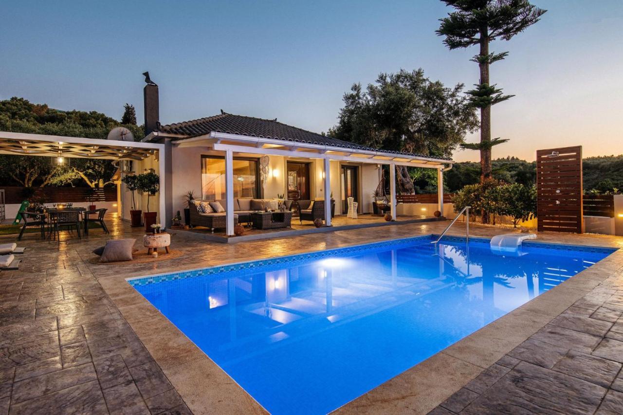 Villa Venia - Cozy Escape With Scenic Sew View, By Zantewize Tragaki Luaran gambar